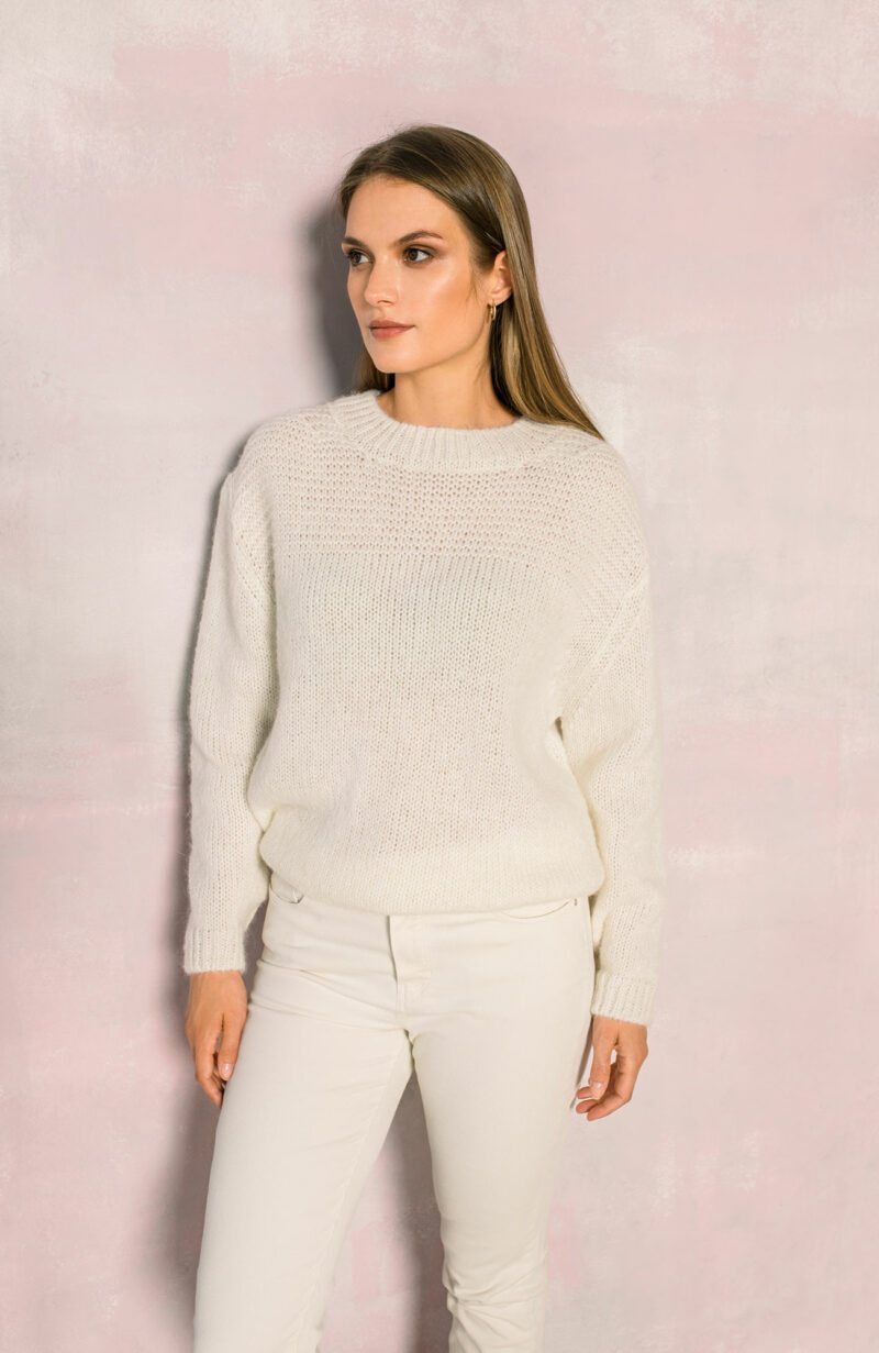 Sweter 143 biały