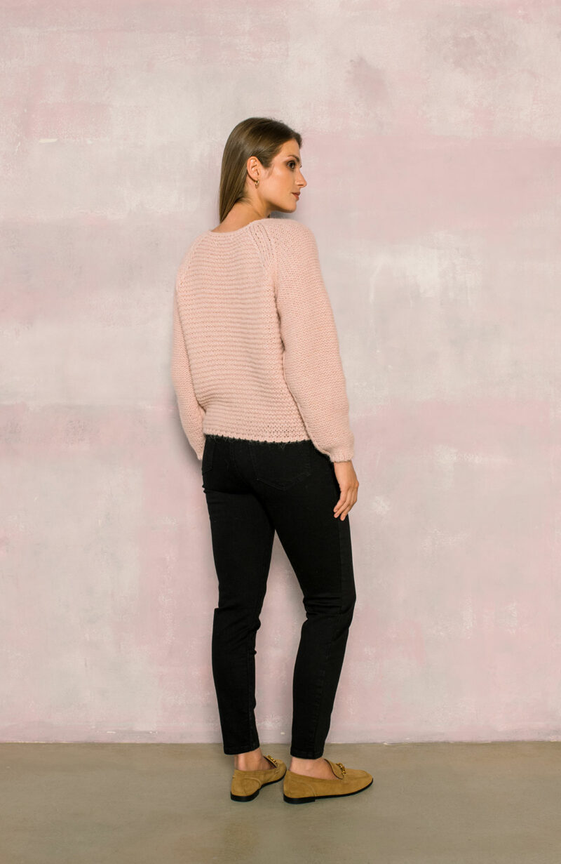 Sweter 144 jasno różowy